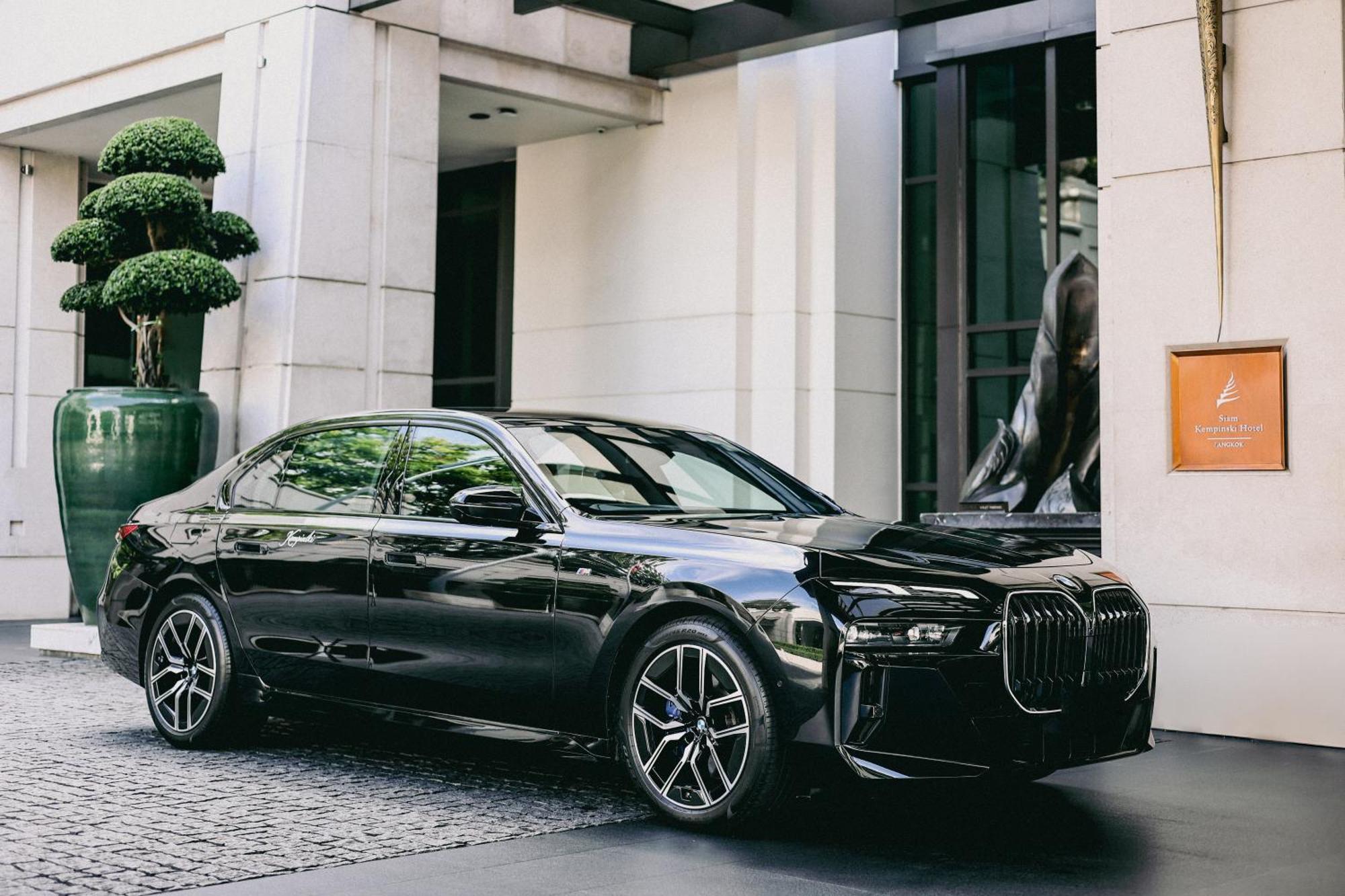 Siam Kempinski Hotel Μπανγκόκ Εξωτερικό φωτογραφία Audi A8